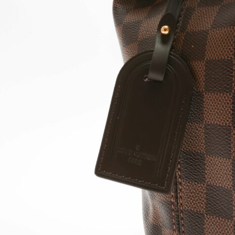 Prada_3989-10_6a14d23b-ff26-4ea5-8a88-9985a0dfb7b4