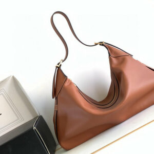 R F W - Chanel Bags - 288