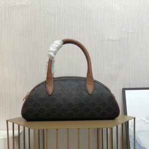 R F W - Chanel Bags - 2422