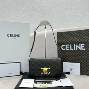 R F W - Chanel Bags - 655