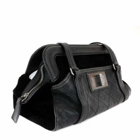 11328ChanelDoublePocketToteReissue_6_995_9