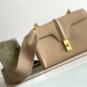 R F W - Chanel Bags - 1950