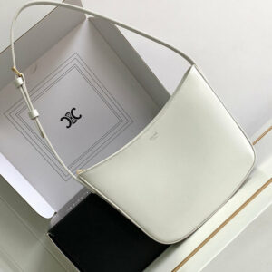 R F W - Chanel Bags - 305