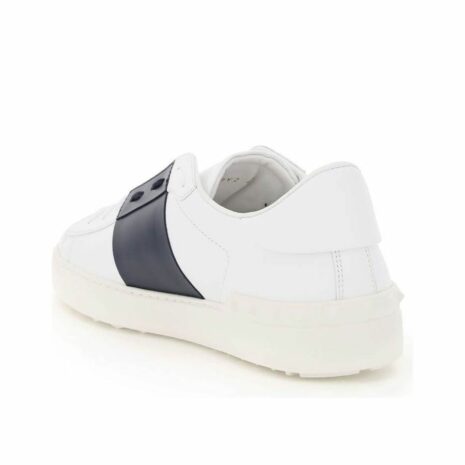 Open Sneakers 2