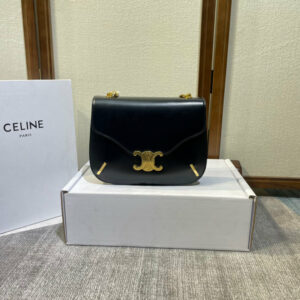 R F W - Chanel Bags - 006