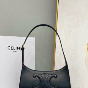 R F W - Chanel Bags - 1542