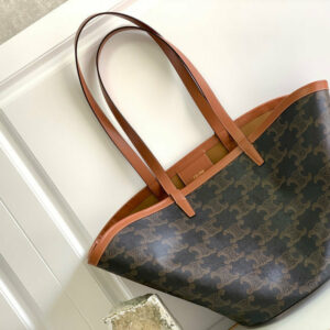R F W - Chanel Bags - 2253