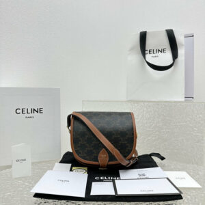 R F W - Chanel Bags - 422