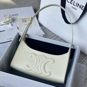 R F W - Chanel Bags - 1011