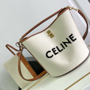 R F W - Chanel Bags - 661
