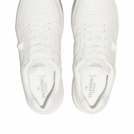 Sneakers With Rockstud Embellishment 2
