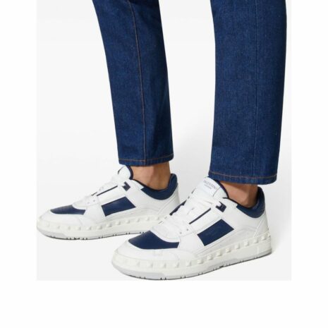 Rockstud Sneakers 2