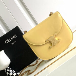 R F W - Chanel Bags - 525