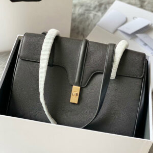 R F W - Chanel Bags - 1001