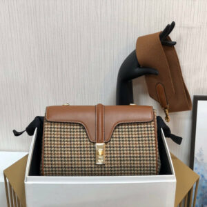 R F W - Chanel Bags - 2486