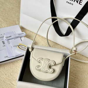 R F W - Chanel Bags - 1142