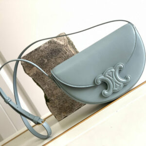 R F W - Chanel Bags - 072