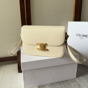 R F W - Chanel Bags - 599