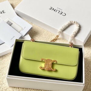 R F W - Chanel Bags - 653