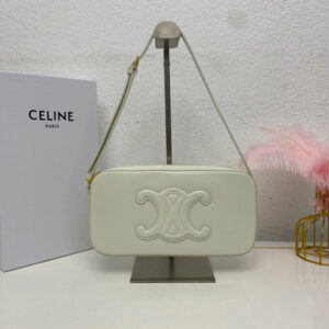 R F W - Chanel Bags - 1540