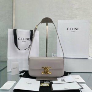 R F W - Chanel Bags - 2468