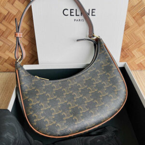 R F W - Chanel Bags - 1252