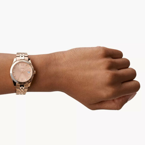 ES4898_onwrist