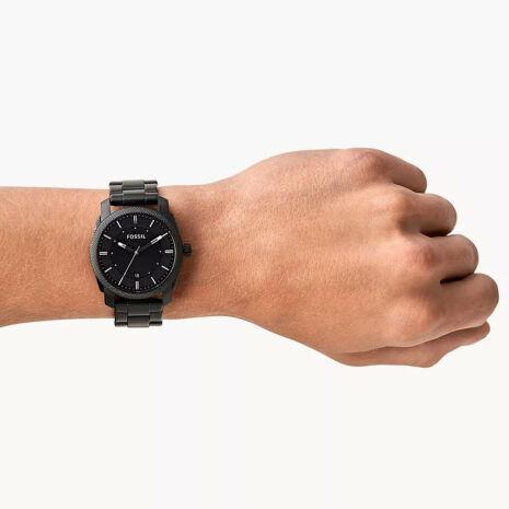 FS4775_onwrist