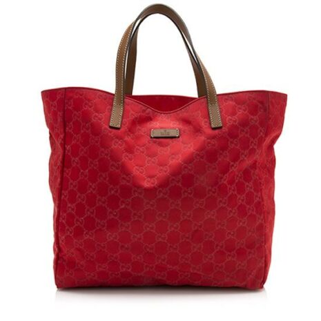 Gucci-GG-Nylon-Shopping-Tote_110066_front_0_parent