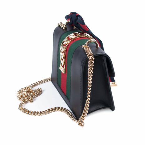 Gucci-Mini-Sylvie-chain-bag08