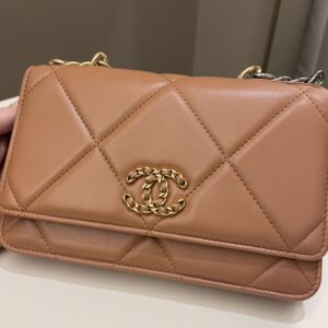 Chanel 19 Wallet On Chain Caramel Lambskin