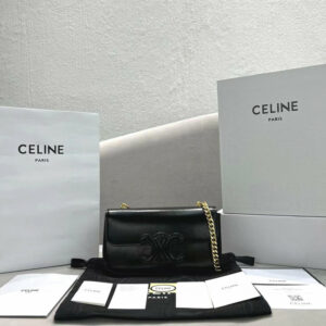 R F W - Chanel Bags - 636