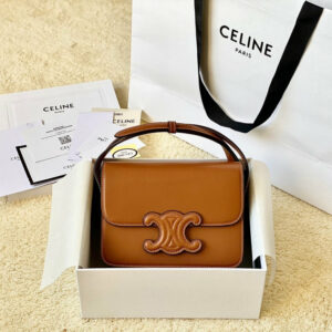 R F W - Chanel Bags - 1040