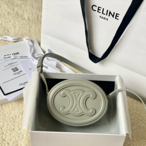 R F W - Chanel Bags - 972