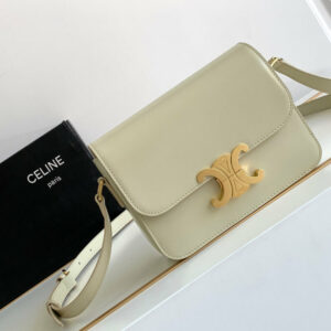 R F W - Chanel Bags - 240