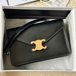 R F W - Chanel Bags - 685