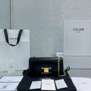 R F W - Chanel Bags - 643