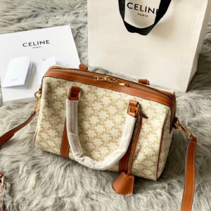 R F W - Chanel Bags - 538