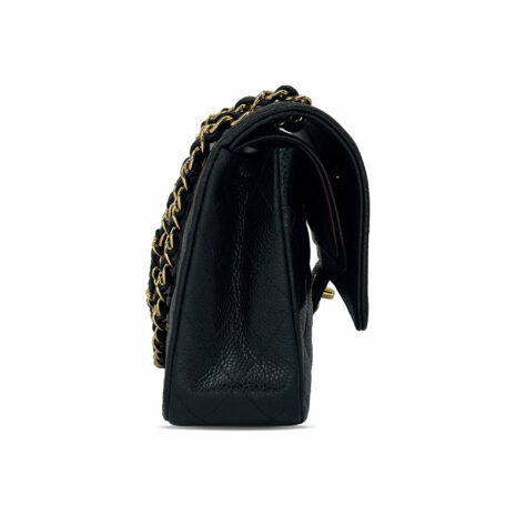 chanel-black-medium-3