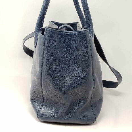 chanel-cc-executive-calfskin-navyblue-shoulder-bag-383004