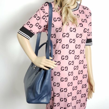 chanel-cc-executive-calfskin-navyblue-shoulder-bag-828529