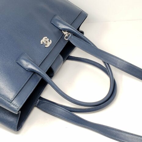 chanel-cc-executive-calfskin-navyblue-shoulder-bag-897762