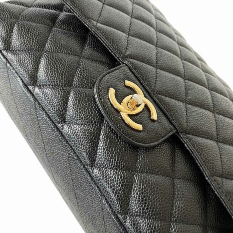 chanelmaxidoubleflapblackcaviar_14