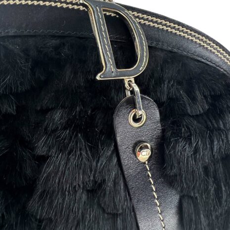 christian-dior-bag-fur7_6d38cfc5-c8dc-471d-94e4-4923e9b6256b