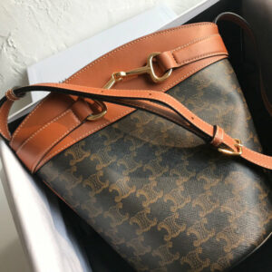 R F W - Chanel Bags - 587