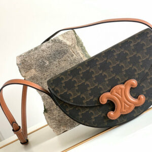 R F W - Chanel Bags - 1090