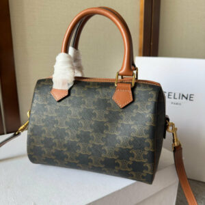 R F W - Chanel Bags - 070