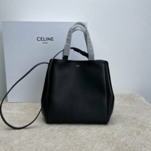 R F W - Chanel Bags - 2618