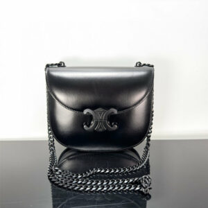 R F W - Chanel Bags - 905