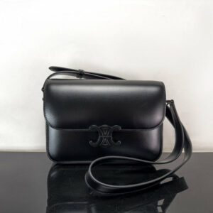 R F W - Chanel Bags - 888